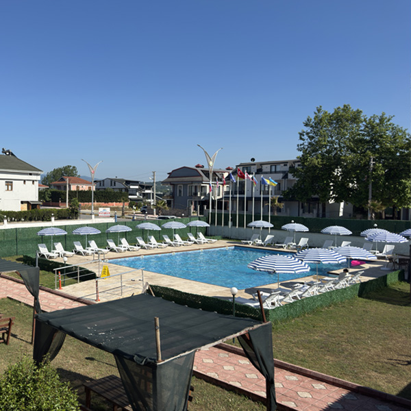 Kocaali Ekşioğlu Apart Hotel Havuz Keyfi